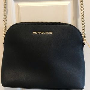 Michael Kors Cindy Dome Crossbody bag